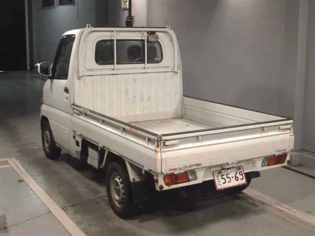 NISSAN CLIPPER