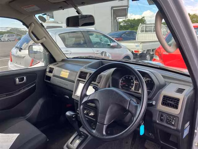 MITSUBISHI PAJERO MINI