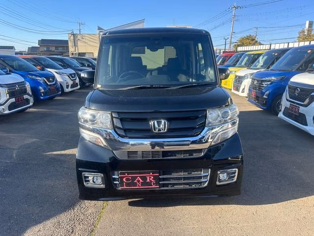 HONDA N-BOX