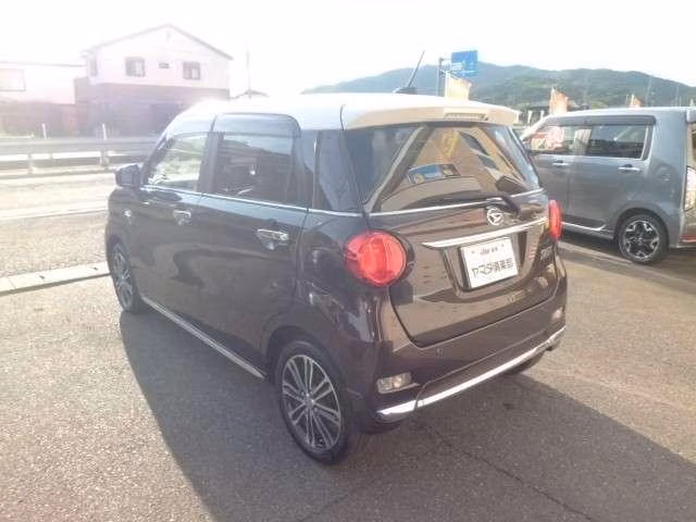 DAIHATSU CAST