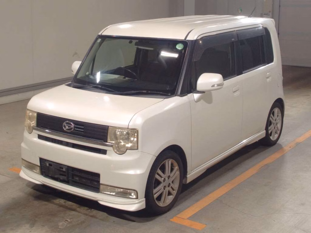 DAIHATSU MOVE CONTE