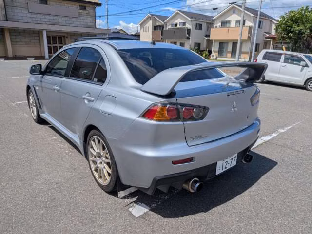 MITSUBISHI LANCER EVOLUTION