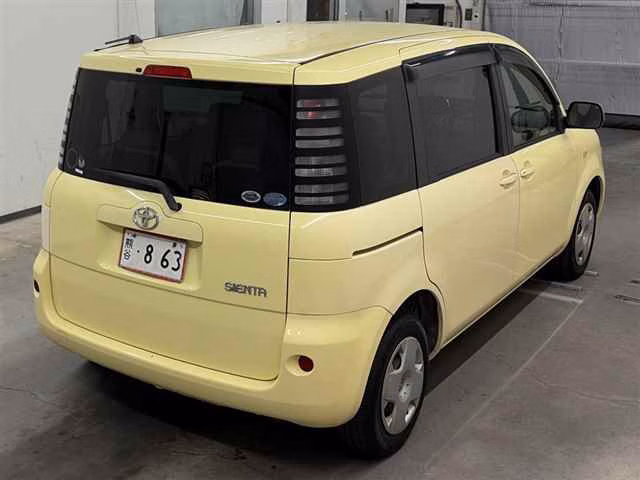 TOYOTA SIENTA
