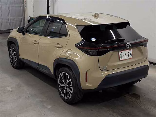 TOYOTA YARIS CROSS