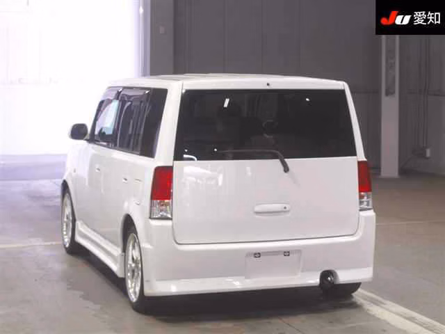 TOYOTA BB