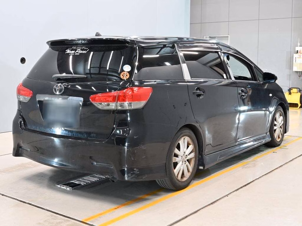 TOYOTA WISH