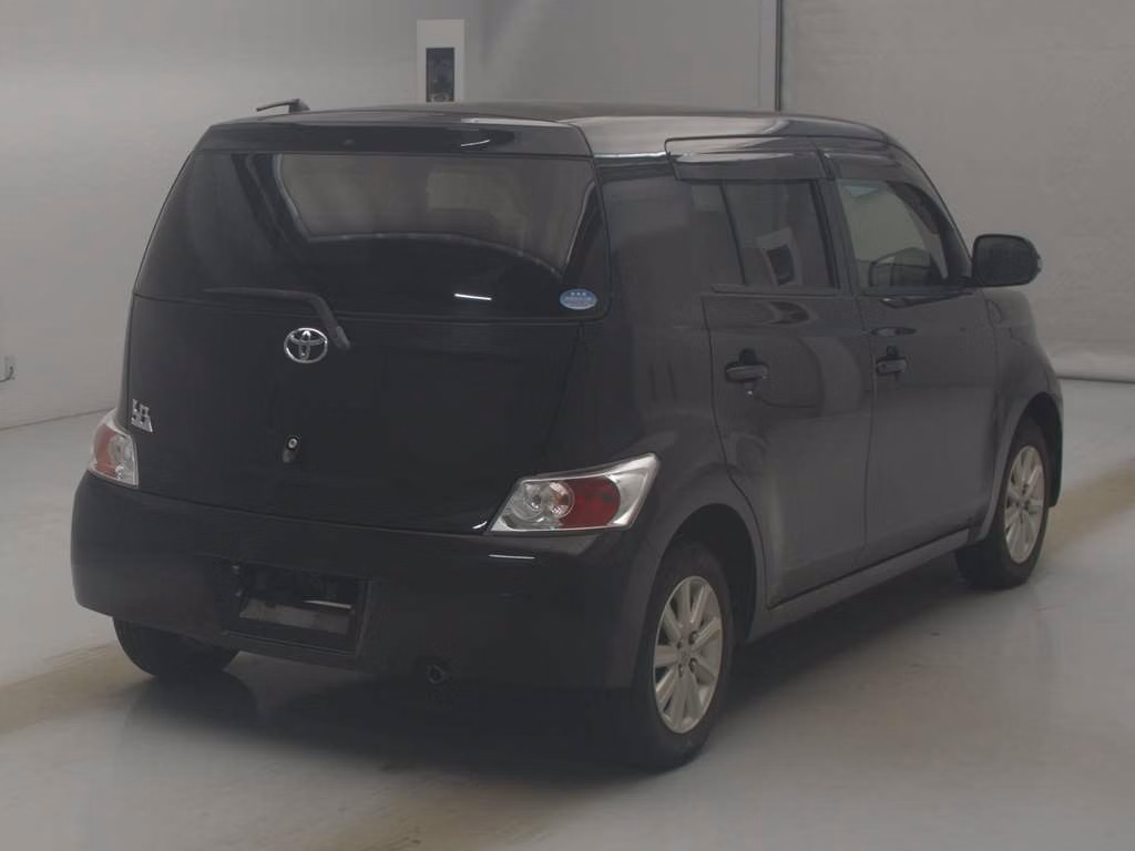 TOYOTA BB