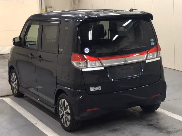 MITSUBISHI DELICA D:2