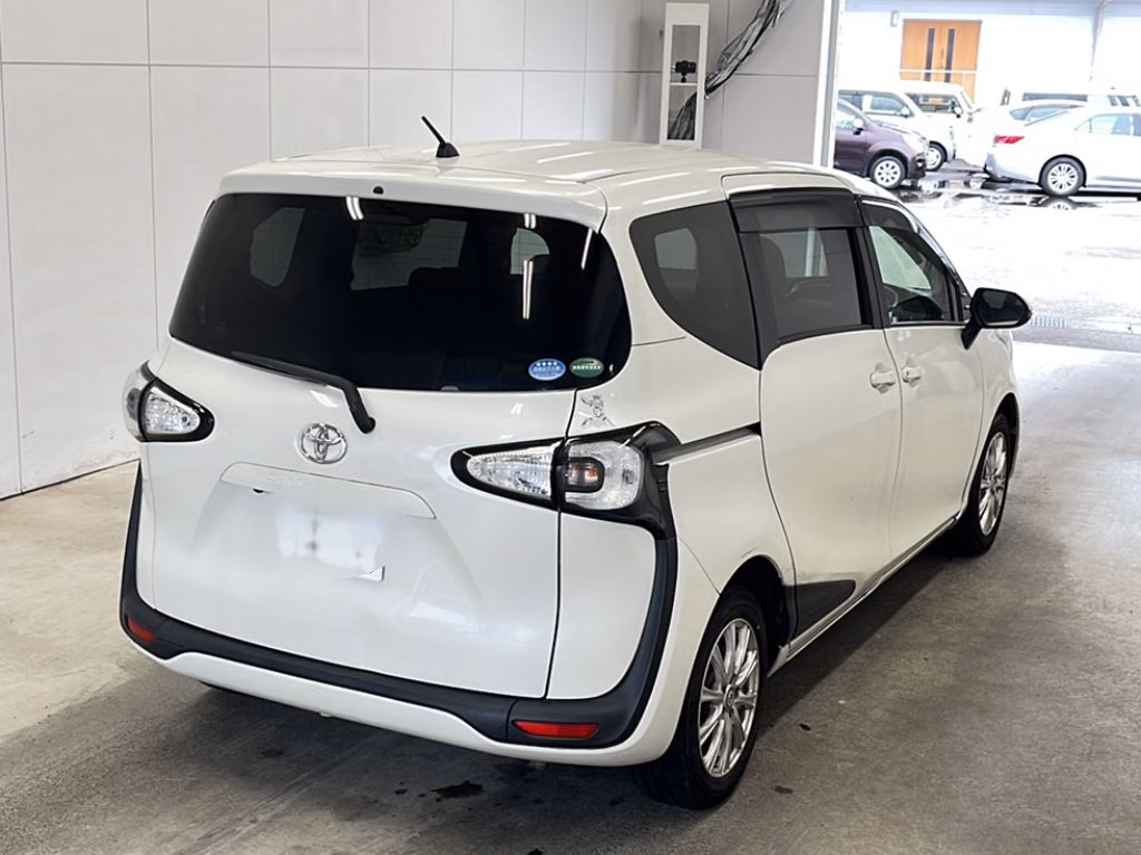 TOYOTA SIENTA
