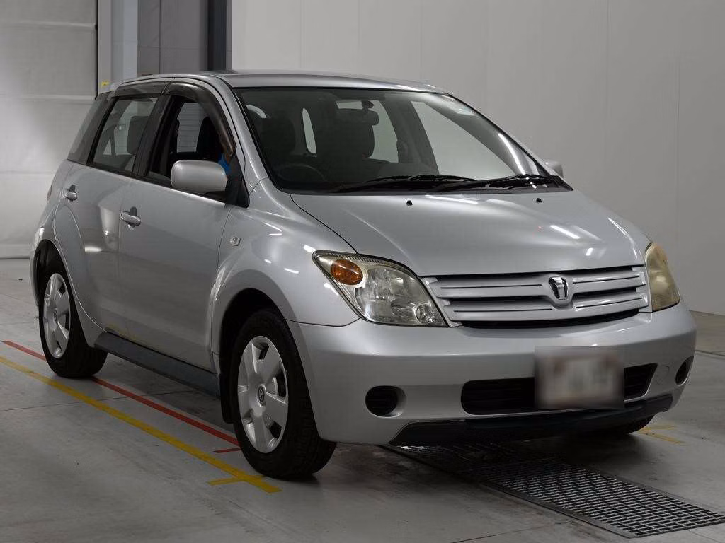 TOYOTA IST