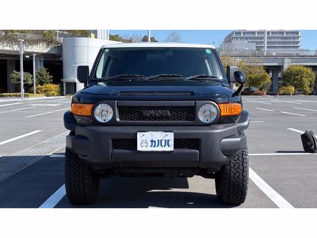 TOYOTA FJ CRUISER