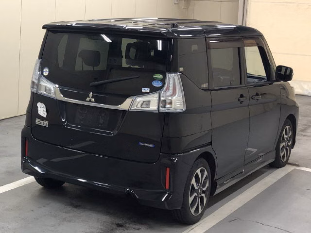 MITSUBISHI DELICA D:2