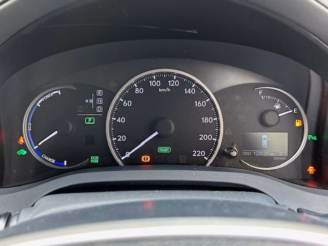 LEXUS CT200H