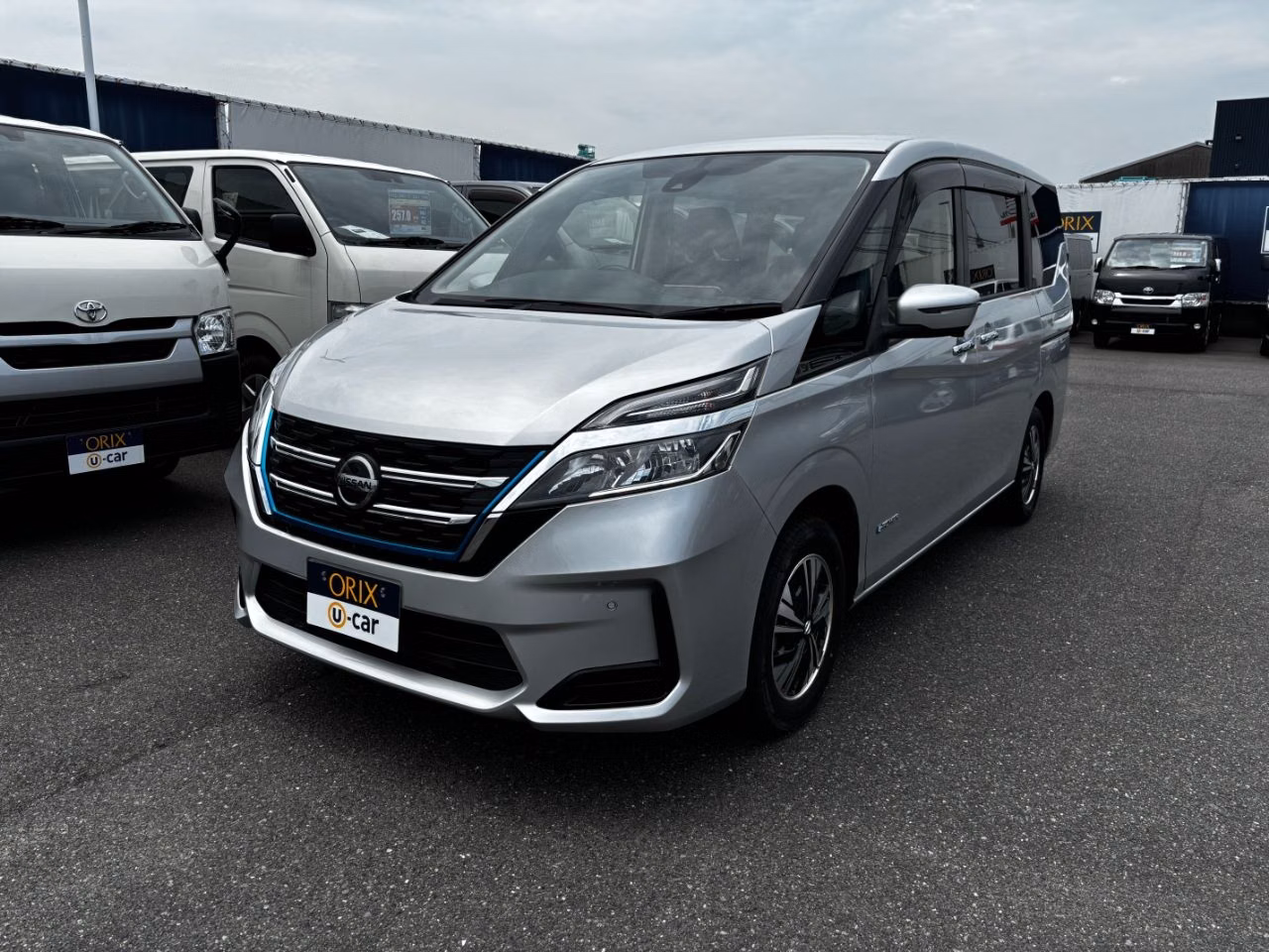NISSAN SERENA