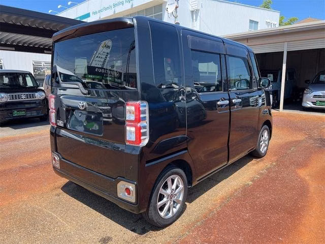 TOYOTA PIXIS MEGA