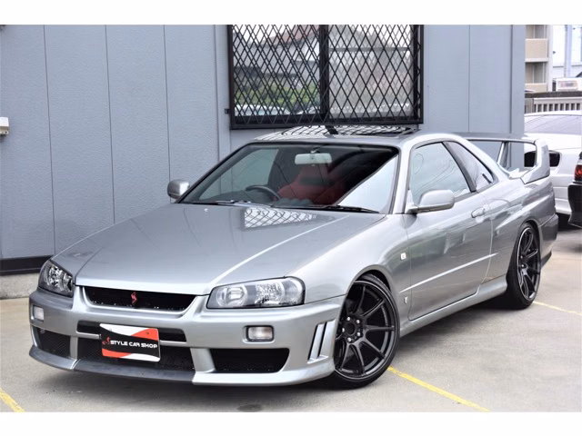 NISSAN SKYLINE