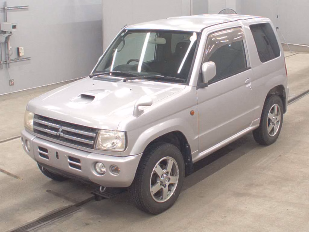 MITSUBISHI PAJERO MINI