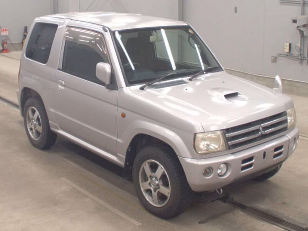 MITSUBISHI PAJERO MINI