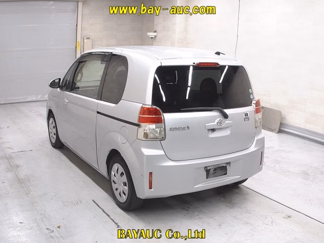 TOYOTA SPADE