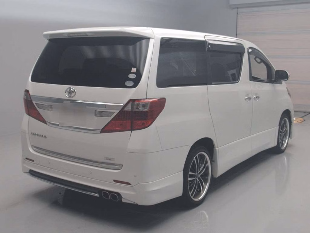 TOYOTA ALPHARD