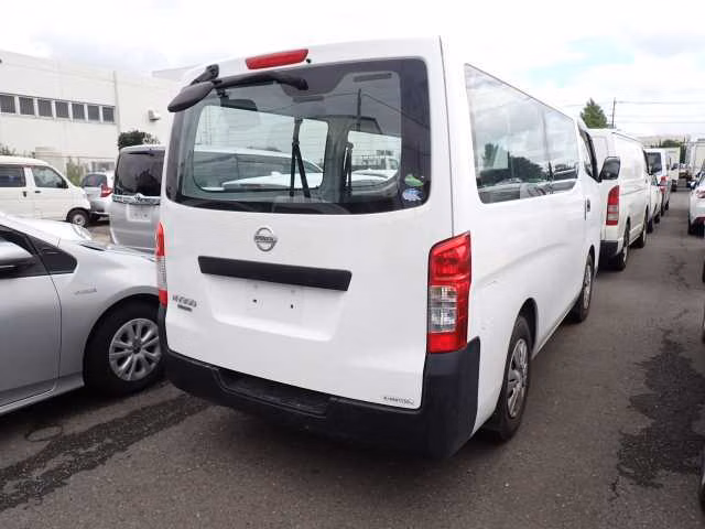NISSAN NV350 CARAVAN