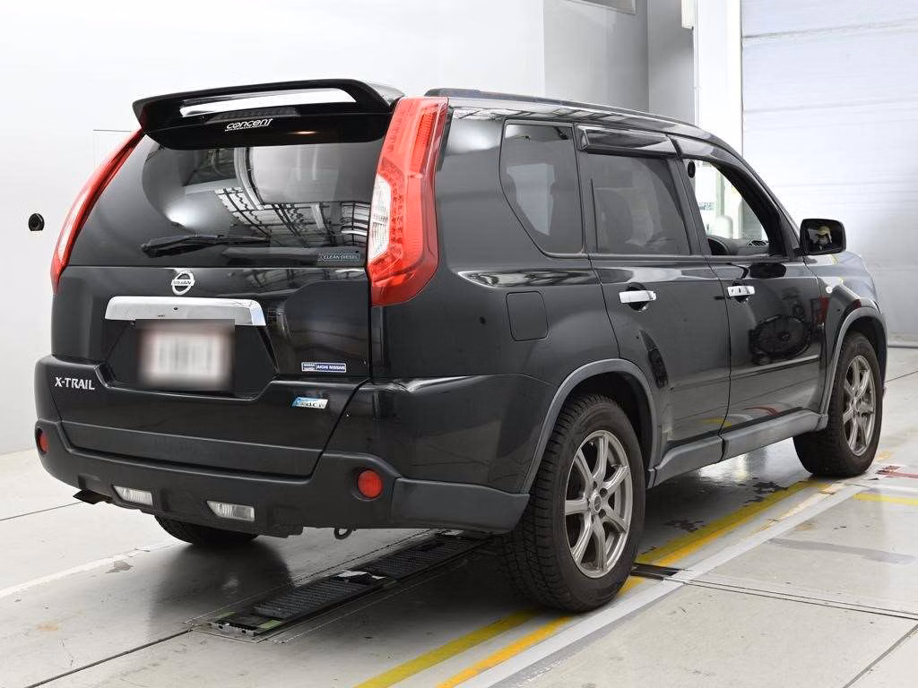 NISSAN X-TRAIL