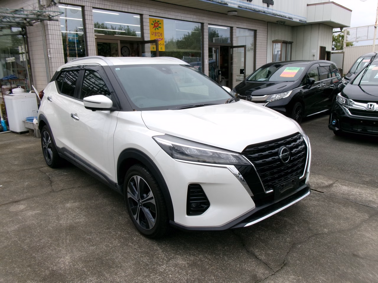 NISSAN KICKS