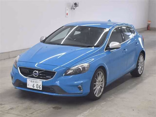 VOLVO V40