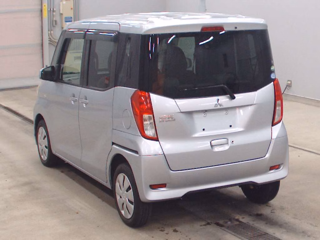 MITSUBISHI EK SPACE