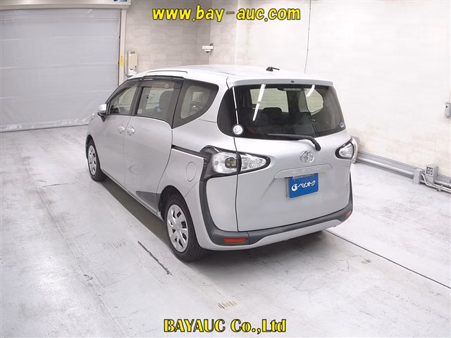 TOYOTA SIENTA