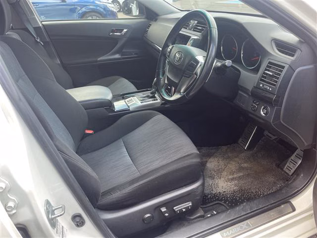 TOYOTA MARK X