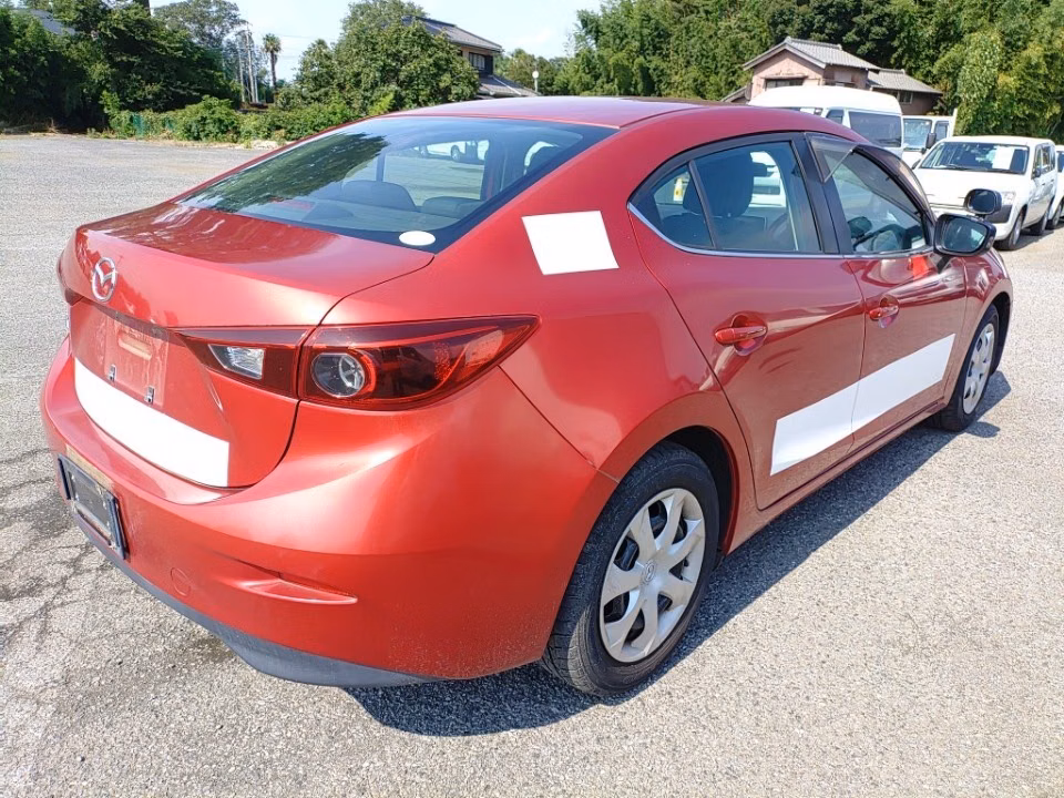 MAZDA AXELA