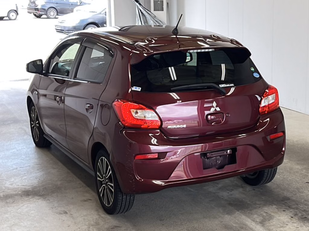 MITSUBISHI MIRAGE