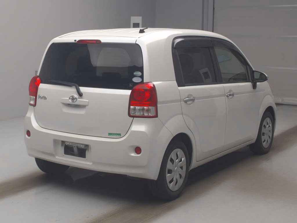 TOYOTA PORTE
