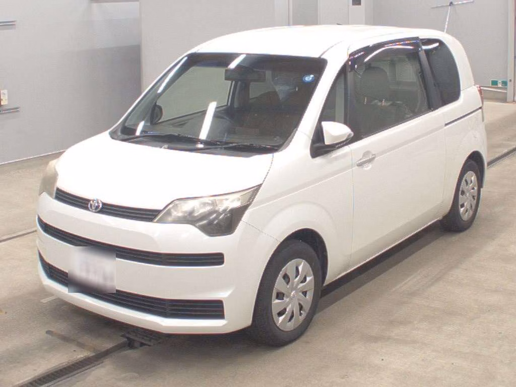 TOYOTA SPADE