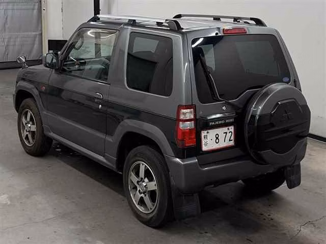 MITSUBISHI PAJERO MINI