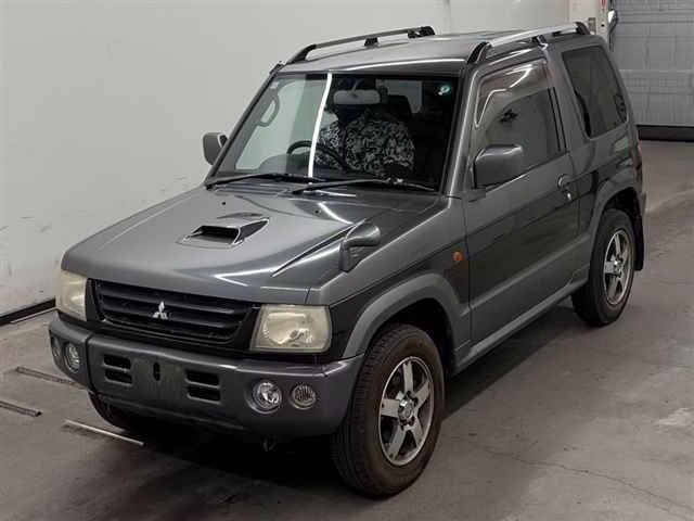 MITSUBISHI PAJERO MINI