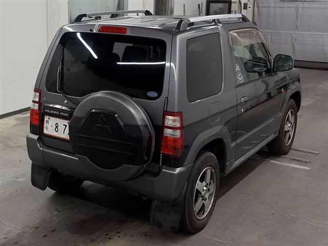 MITSUBISHI PAJERO MINI
