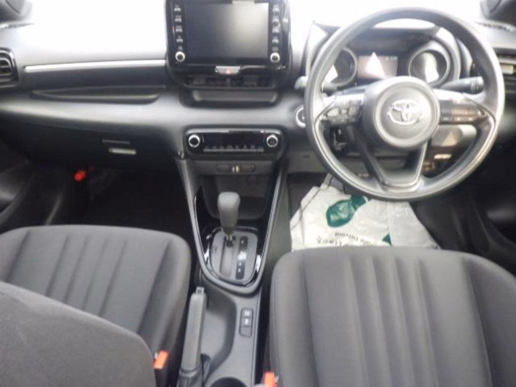TOYOTA YARIS