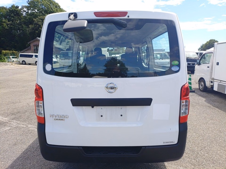 NISSAN NV350 CARAVAN
