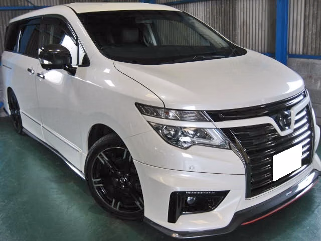 NISSAN ELGRAND