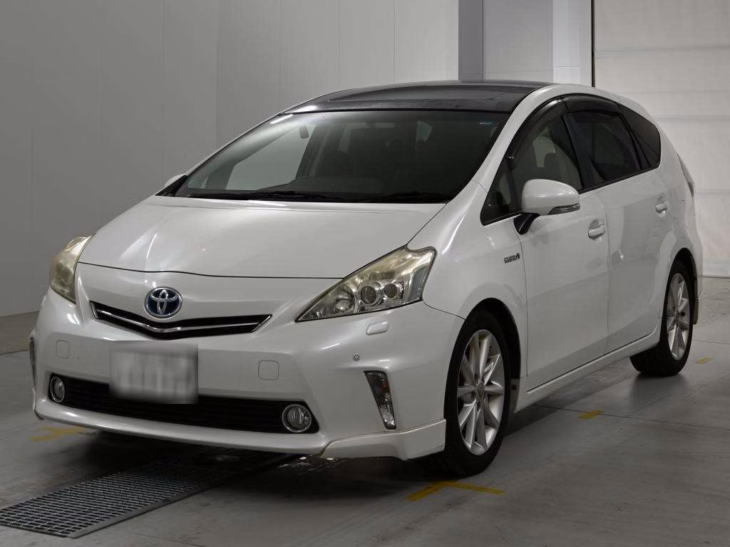 TOYOTA PRIUS ALPHA