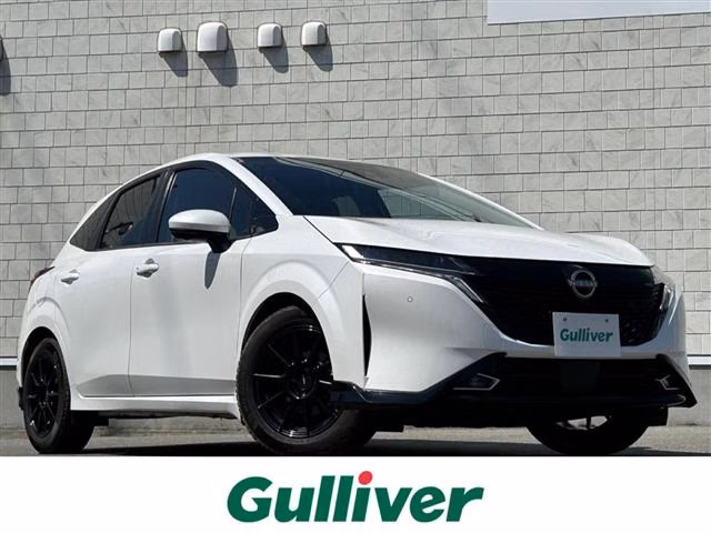 Nissan Aura