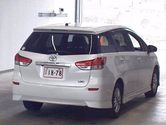 TOYOTA WISH
