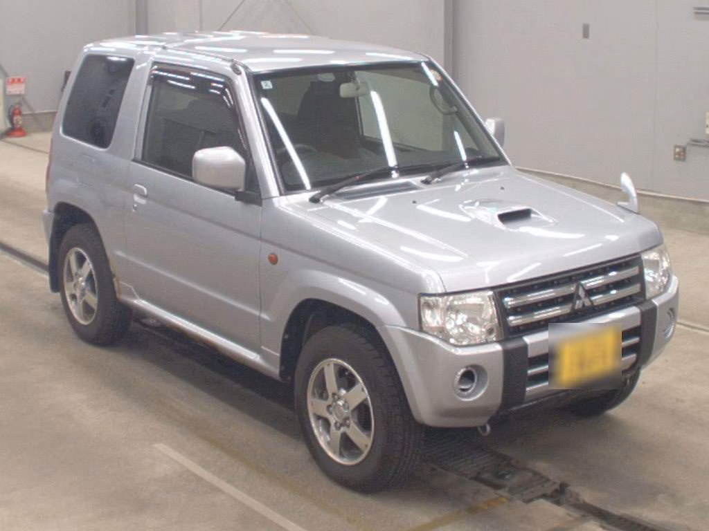 MITSUBISHI PAJERO MINI