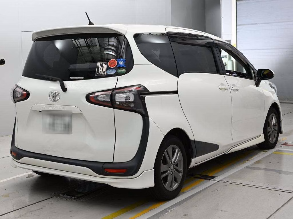 TOYOTA SIENTA