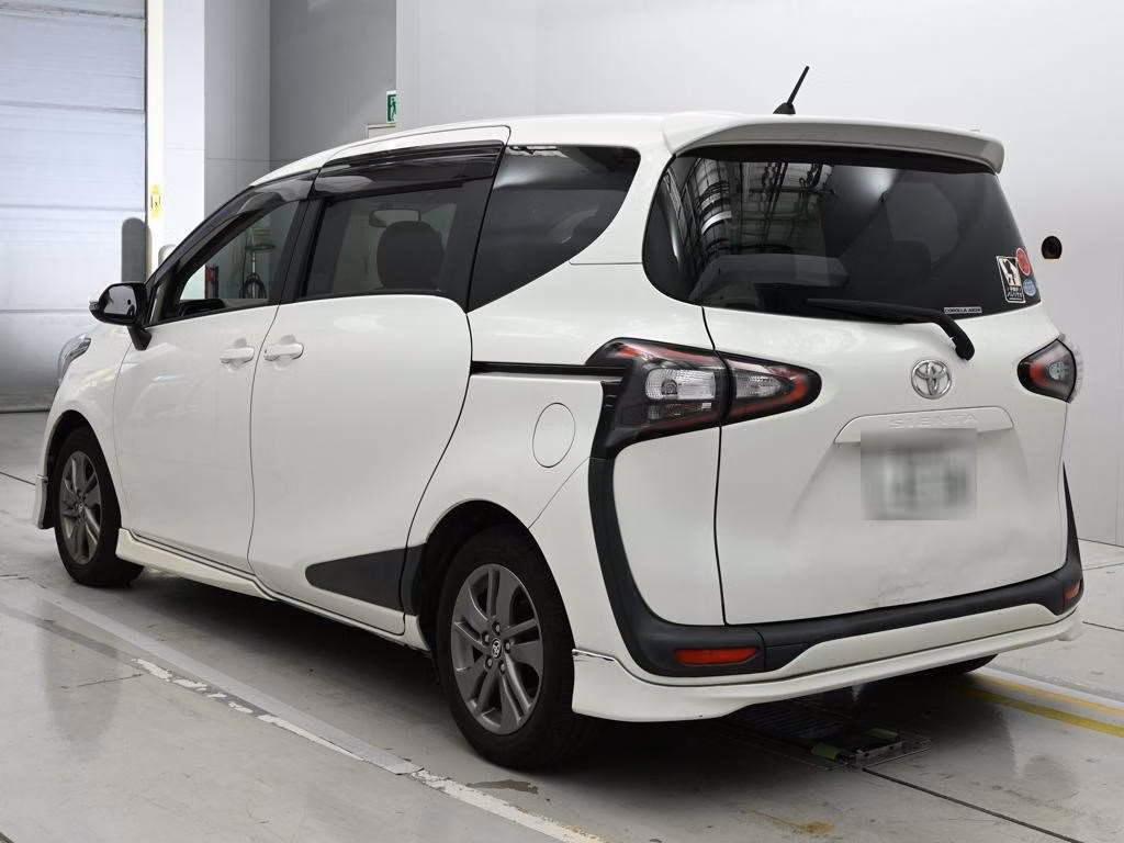 TOYOTA SIENTA