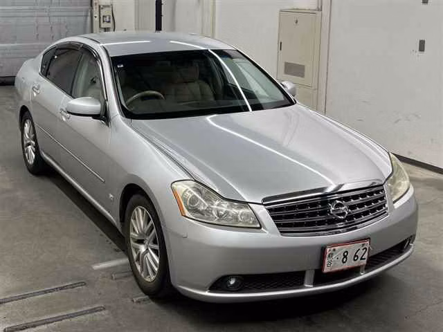 NISSAN FUGA
