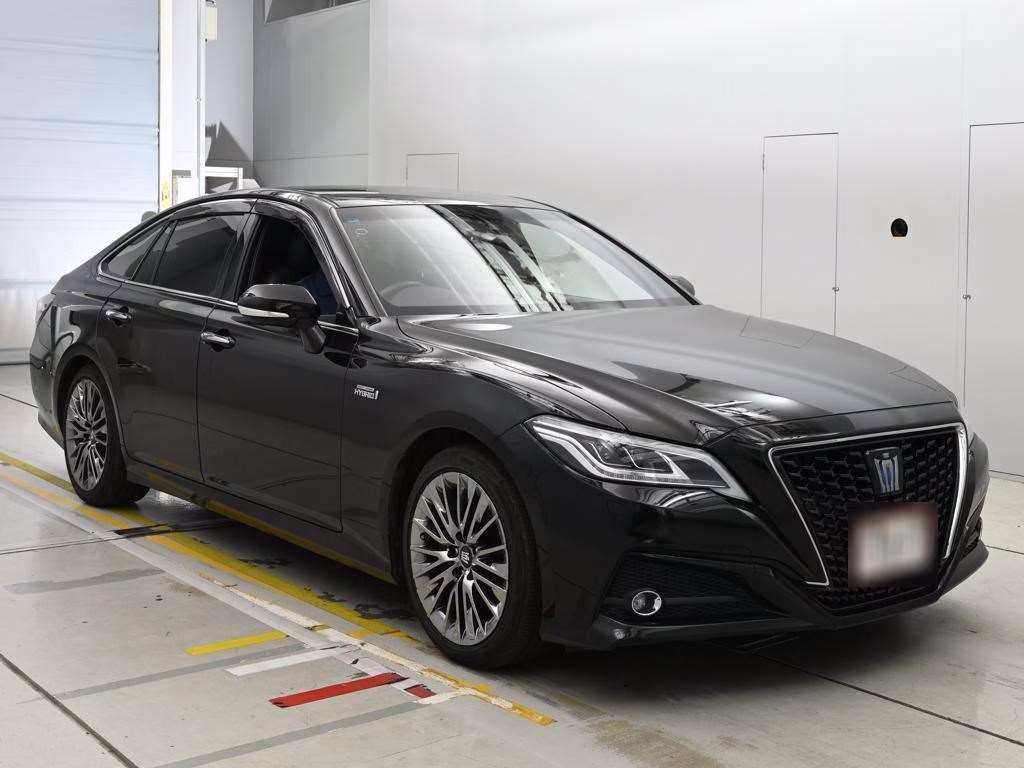 TOYOTA CROWN