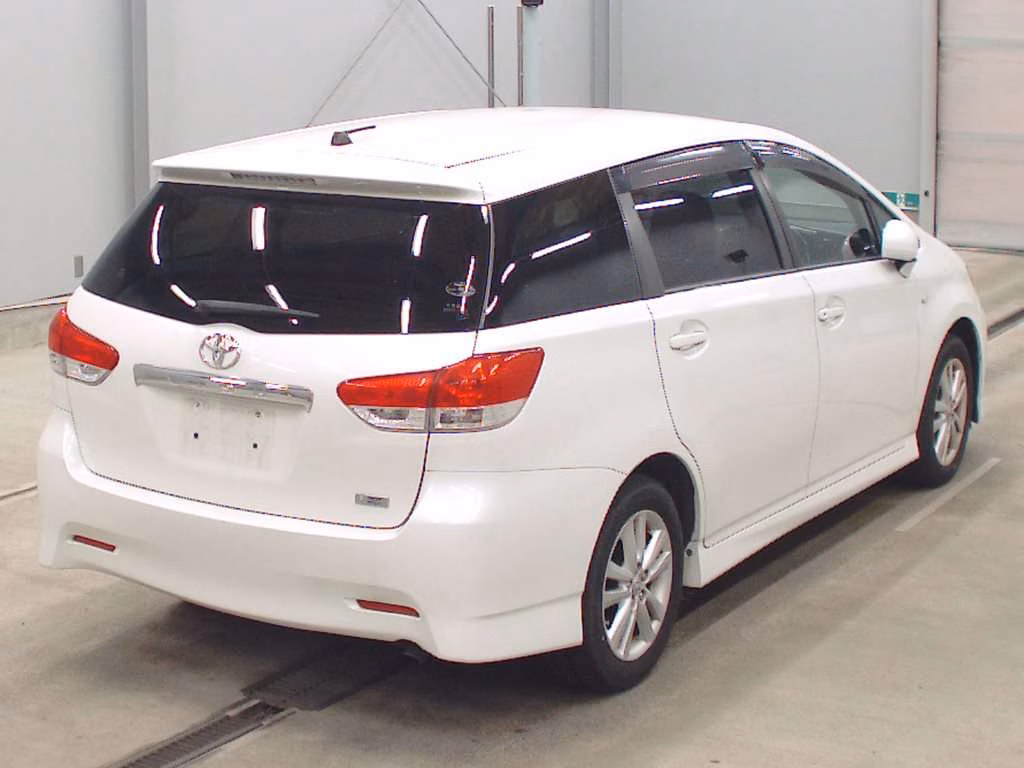 TOYOTA WISH